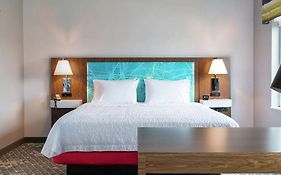 Hampton Inn Midland, On